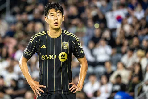 سجن امرأة 4 سنوات بسبب ابتزاز سون